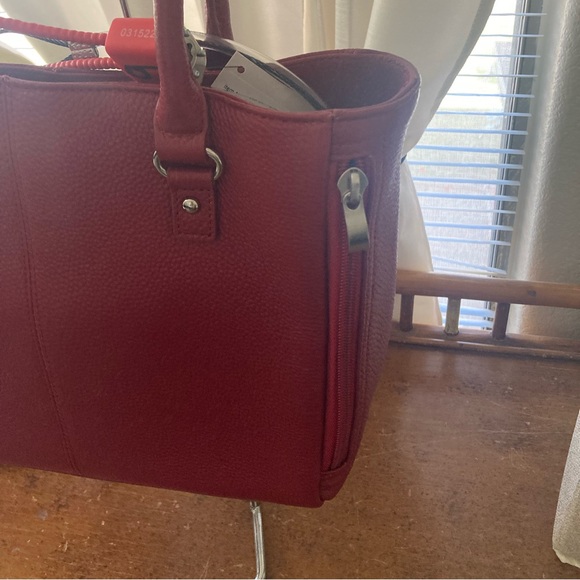 Leather Concealed Carry Open Tote - Picture 10 of 13